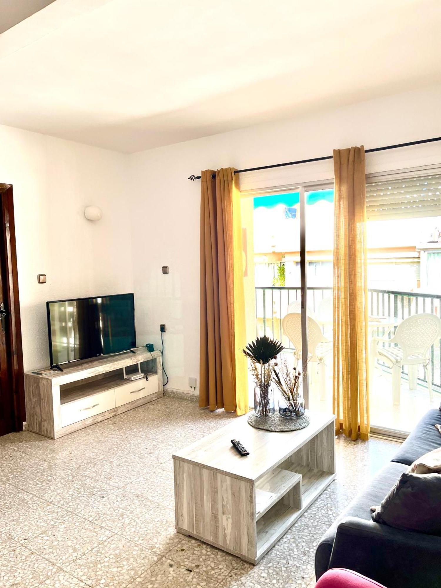 Natalie Calpe Sun 100M To The Beach Center Bagian luar foto