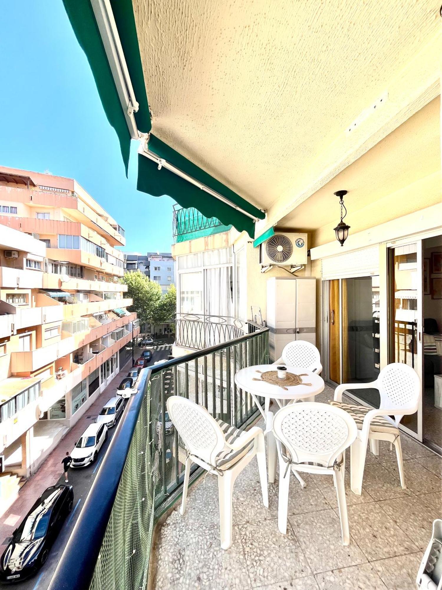 Natalie Calpe Sun 100M To The Beach Center Bagian luar foto