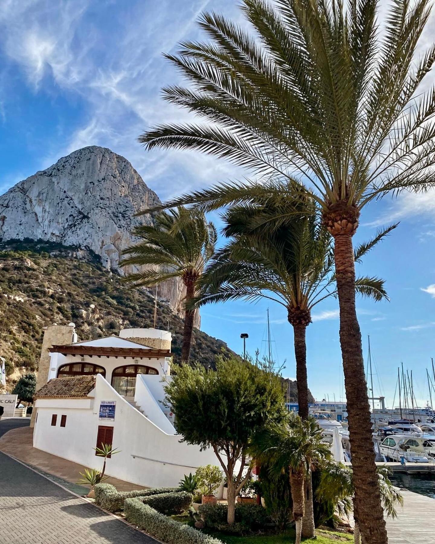 Natalie Calpe Sun 100M To The Beach Center Bagian luar foto