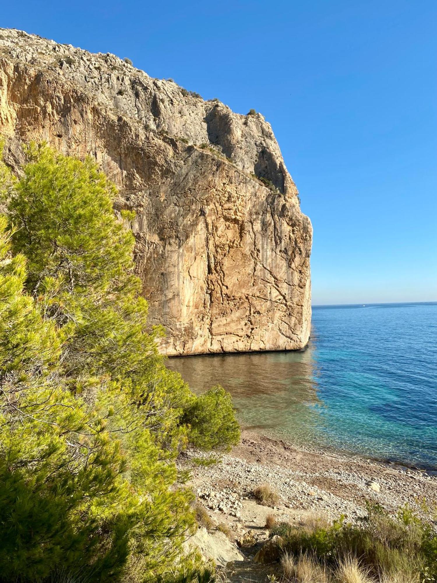Natalie Calpe Sun 100M To The Beach Center Bagian luar foto